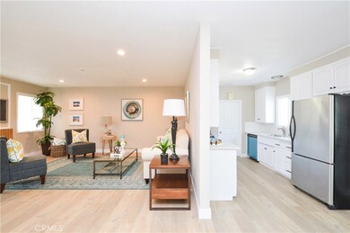 Living room & kitchen