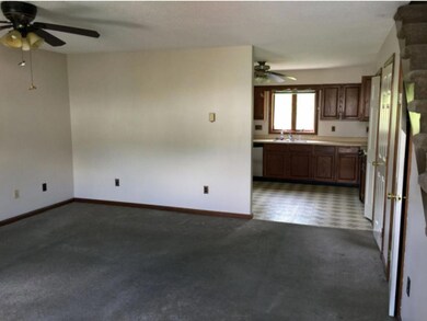 155 Dorr Dr unit 21, Rutland, VT 05701 - photo 3