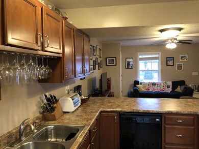 1250 W Adams Hill Cir unit 302, Bloomington, IN 47403 - photo 4