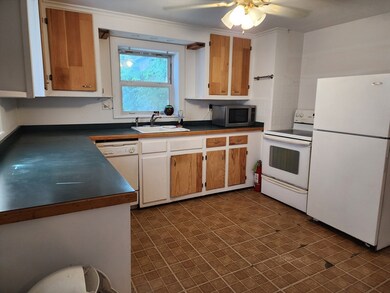 38 Mokema Ave, Waltham, MA 02451 - photo 7