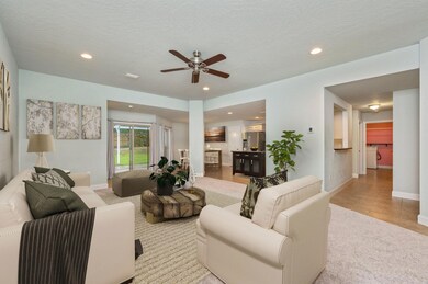 7-web-or-mls-105 Huron Trail-08