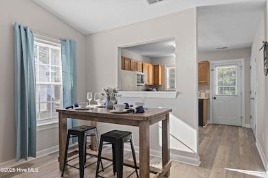 806 Springwood Dr, Jacksonville, NC 28546 - photo 7