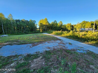 4764 Newton Rd, Crossville, TN 38572 - photo 3