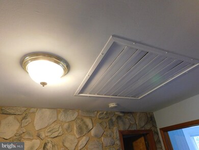 2406 Forest Hill Rd, Marriottsville, MD 21104 - photo 7