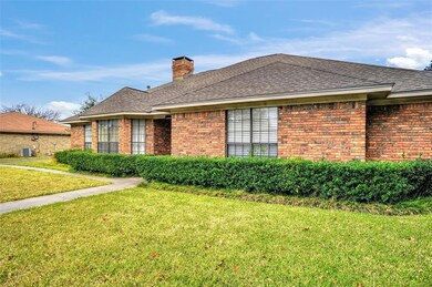 204 Red River Dr, Whitesboro, TX 76273 - photo 2