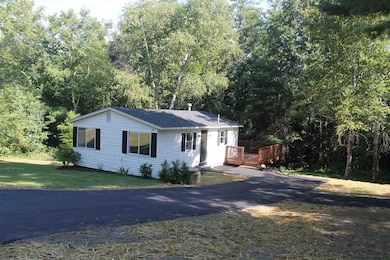 84 Appletree Rd, Auburn, NH 03032 - photo 3