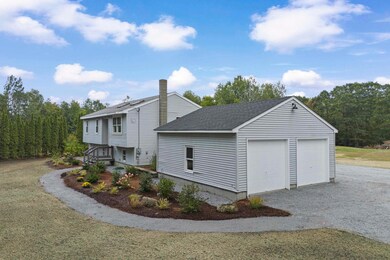 207 Thorndike Rd, Weare, NH 03281 - photo 4