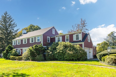 1060 Ridge Rd, Hamden, CT 06517 - photo 3