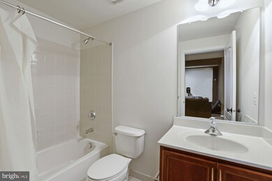 42425 Unicorn Dr, Chantilly, VA 20152 - photo 5