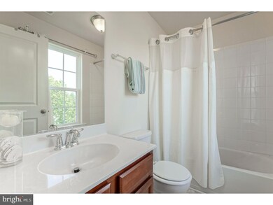 463 Dogwood Dr, Woodbury, NJ 08096 - photo 4