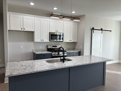 631 Anjali Ct unit R, Sycamore, IL 60178 - photo 6