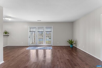 1315 Villa Way unit C, Charlottesville, VA 22903 - photo 5