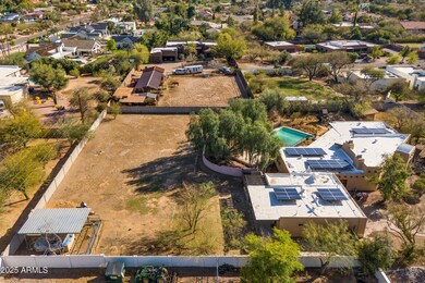 12_11823 n 76th way-drone-12