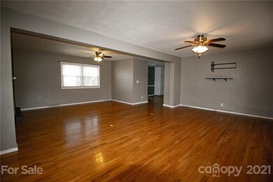 806 Hill St, Shelby, NC 28152 - photo 3