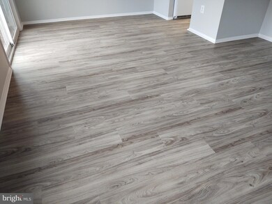 8996 Bonham Cir, Manassas, VA 20110 - photo 5