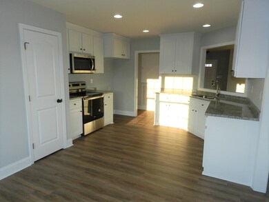 543 Morgan Dr, Gaffney, SC 29341 - photo 4