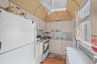 006-2290-Sunset-Av-Lake-Worth-Unit-15-