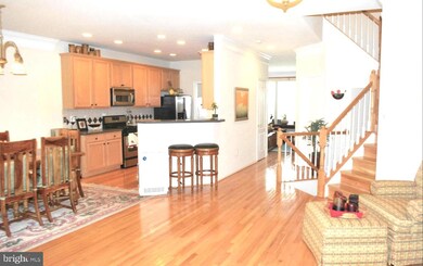 12602 Buckleys Gate Dr, Fairfax, VA 22030 - photo 7