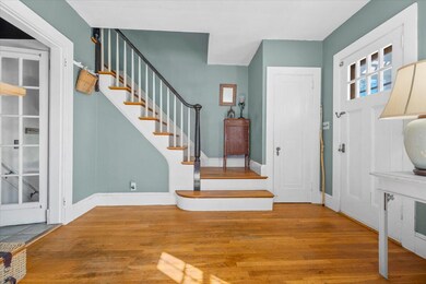 12-20 Fairlawn Ave, Lewiston, ME, 04240-