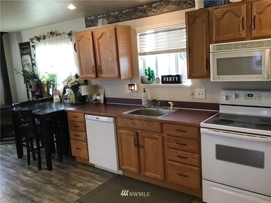 423 Rainier Ave, Enumclaw, WA 98022 - photo 5