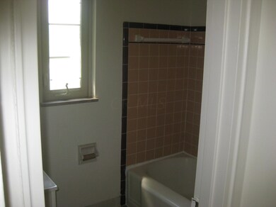 Bath has newer vinyl floor