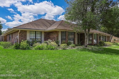 5538 Swamp Fox Rd, Jacksonville, FL 32210 - photo 3