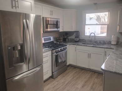 37 Albury Stone Cir unit U200, Nashua, NH 03063 - photo 4