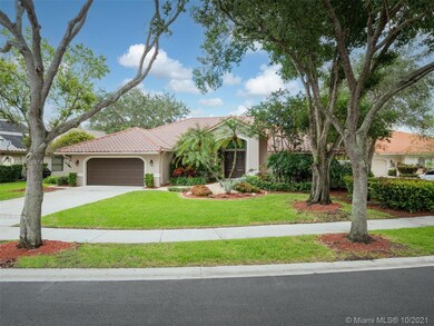 1044 Woodfall Ct, Weston, FL 33326 - photo 2
