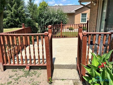 2110 Stonecliff Dr, Findlay, OH 45840 - photo 5