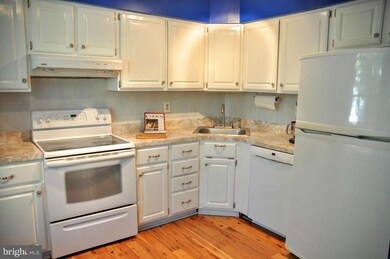 10326 Pond Spice Terrace, Burke, VA 22015 - photo 3