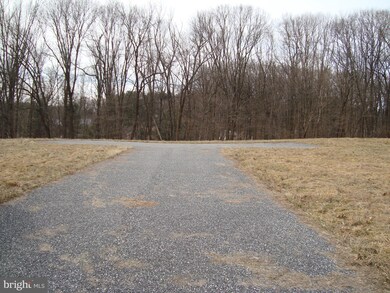 12720 Kanes Rd, Glen Arm, MD 21057 - photo 2