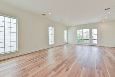 2516 Ohsfeldt St, Houston, TX 77008 - photo 6