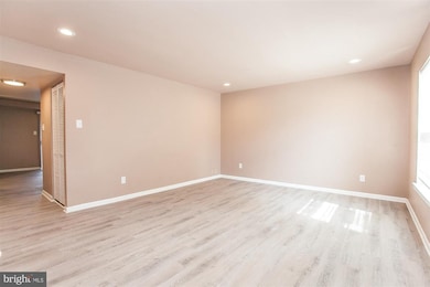 4 Kerwick Ct, North Wales, PA 19454 - photo 2