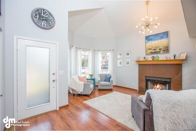 Family Room MS_85124-FULL