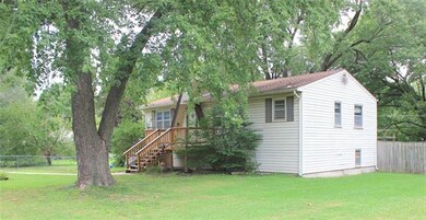 11608 W 70th St, Shawnee, KS 66203 - photo 2