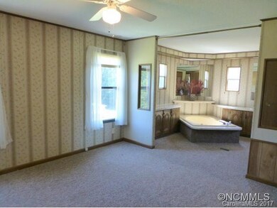 19 Indian Hill Dr unit 6, Leicester, NC 28748 - photo 6