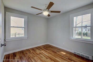17-Bedroom