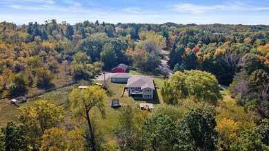 488 Sugar Hill Rd, Brooklyn, WI 53521 - photo 2