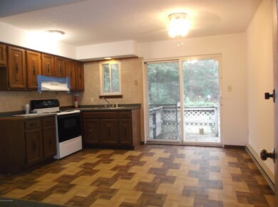 219 Joy Glen unit 201, Effort, PA 18330 - photo 2