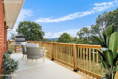 320 Redbird Cir, Cumberland Gap, TN 37724 - photo 2