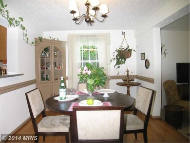 1577 Autumn Ridge Cir, Reston, VA 20194 - photo 4