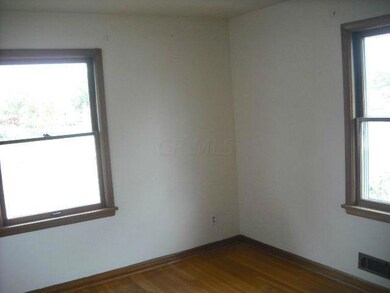 741 Demorest Rd, Columbus, OH 43204 - photo 3