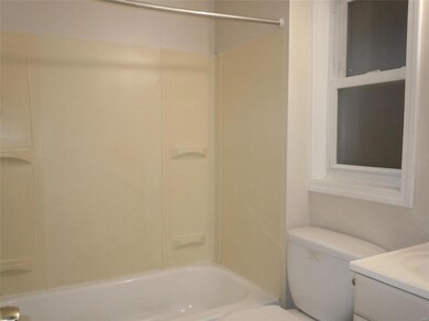 401 S Morrison Ave, Collinsville, IL 62234 - photo 4