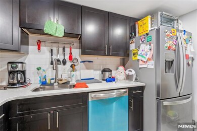 137A Dekalb Ave, Jersey City, NJ 07306 - photo 5