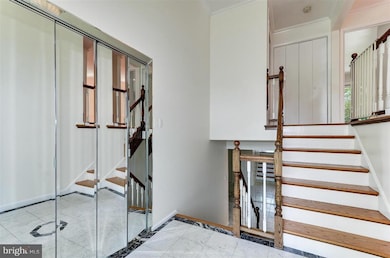 7012 Duncraig Ct, McLean, VA 22101 - photo 2