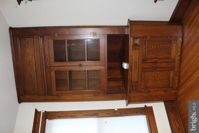 105 N High St, Edinburg, VA 22824 - photo 5