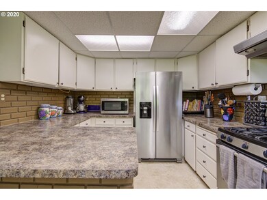 1122 SE Barnes Rd, Gresham, OR 97080 - photo 7