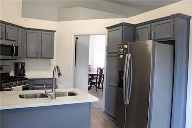 919 Madison Trace Ct, Lawrenceville, GA 30045 - photo 5