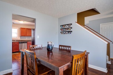 10101 Mountain Laurel Ln, Louisville, KY 40228 - photo 6