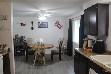 703 W 5th St, Weiser, ID 83672 - photo 7